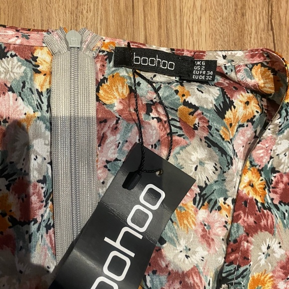 Spring dress - Picture 3 of 3